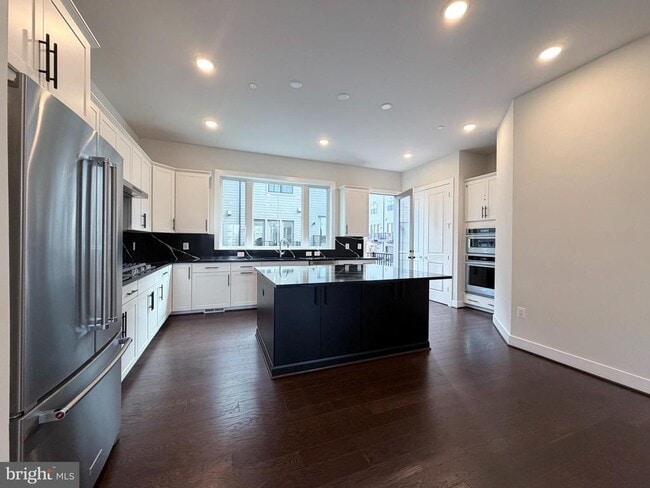 Building Photo - 11924 Caravelle Lp