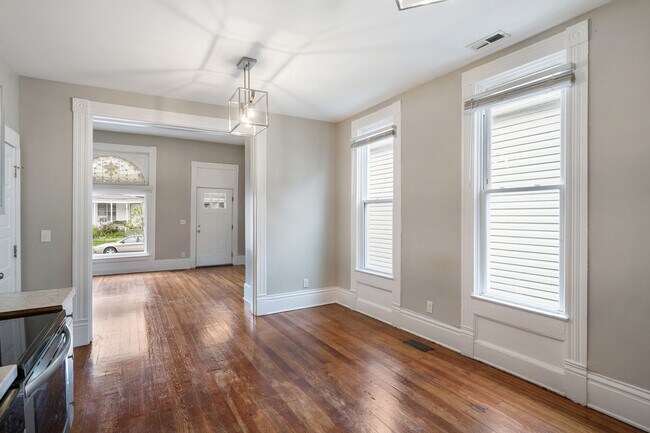 Building Photo - Remodeled 3BR/ 2BA Home in Shelby Park!