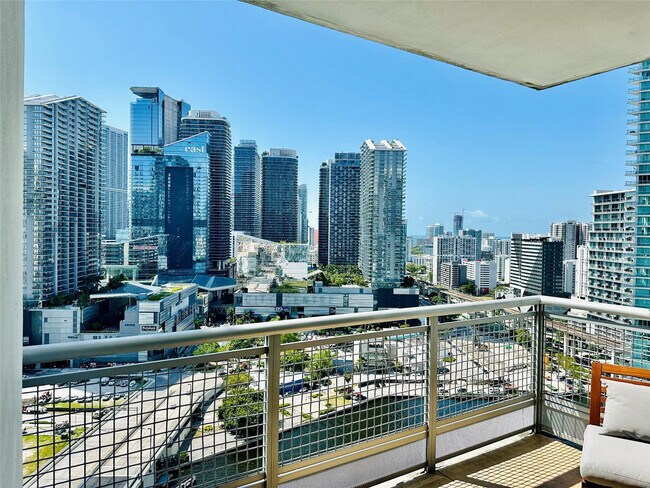 Building Photo - 350 S Miami Ave