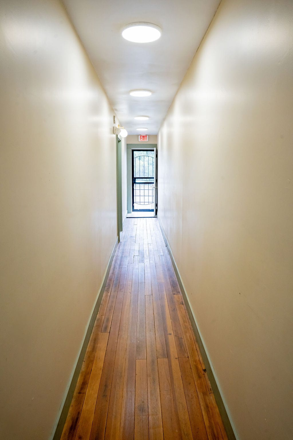 Building Photo - 973 Mt Vernon Ave