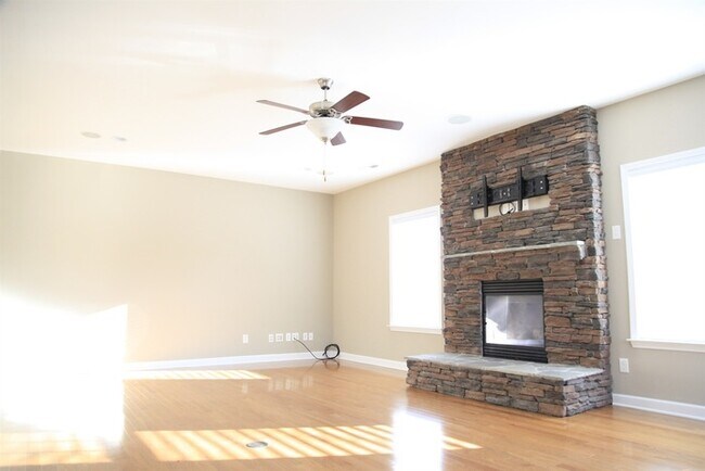 Building Photo - Perfect 4bd/2.5bth home in desirable Millbridge community