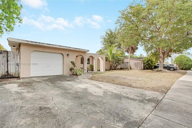 Building Photo - 9330 SW 165th St