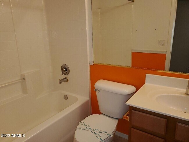 Building Photo - 40436 N Burwick Way