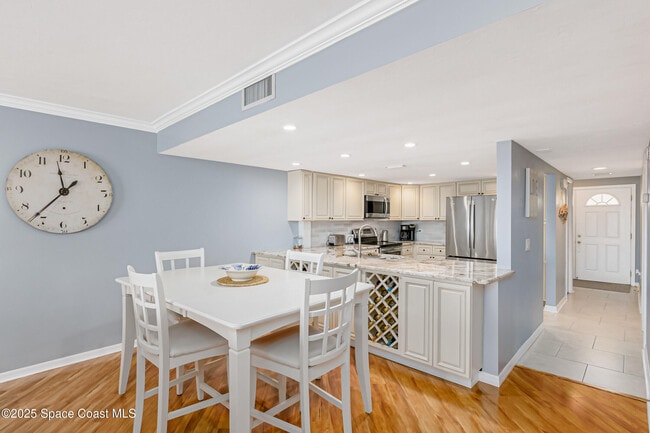 Building Photo - 190 Escambia Ln