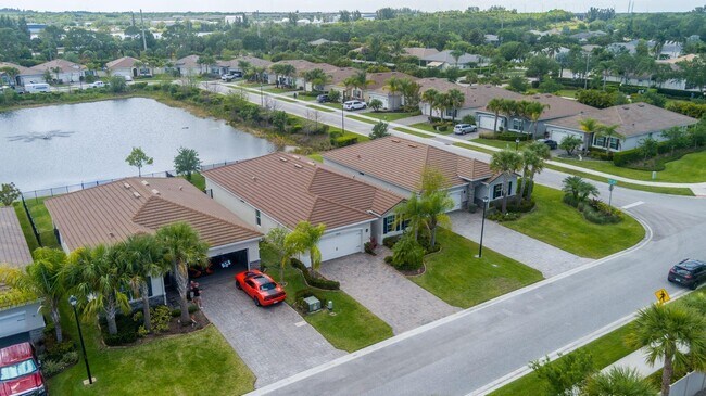 Building Photo - 7410 SW Harbor Cove Dr