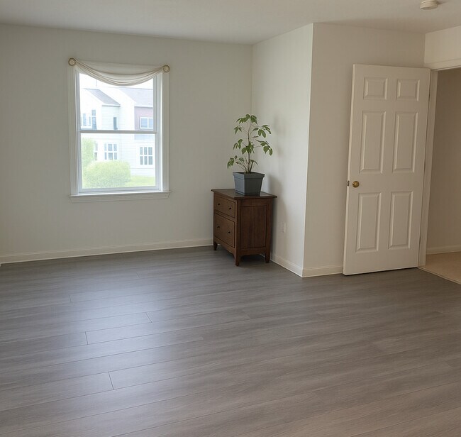 Building Photo - 1575 Oakfield Dr