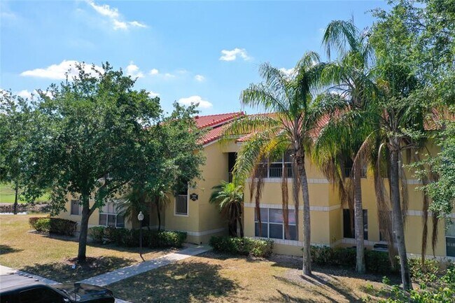 Building Photo - 643 Vista Isles Dr