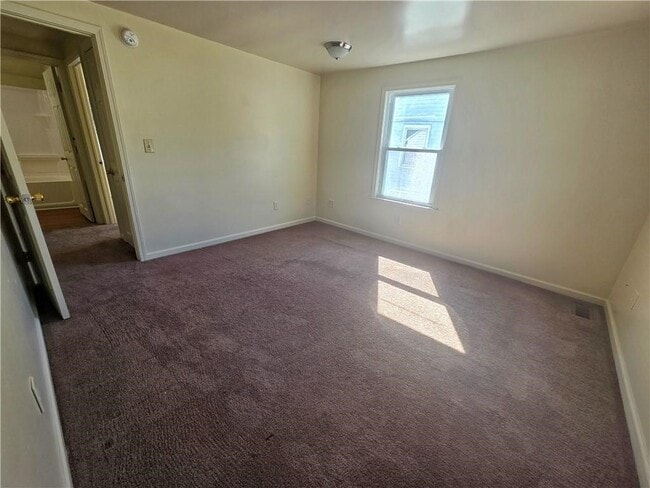 Building Photo - 235 B Allen St