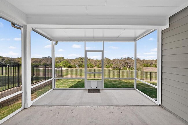 Building Photo - 304 Livewater Ln