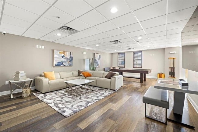 Building Photo - 628 Cleveland St