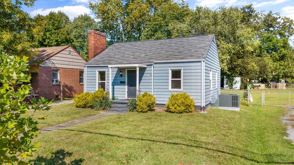 Building Photo - 3312 Clearview St