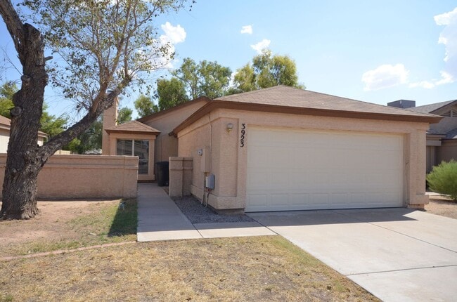 Primary Photo - BEAUTIFUL, SPACIOUS 2 BED AND 2 BATH HOME IN CHANDLER