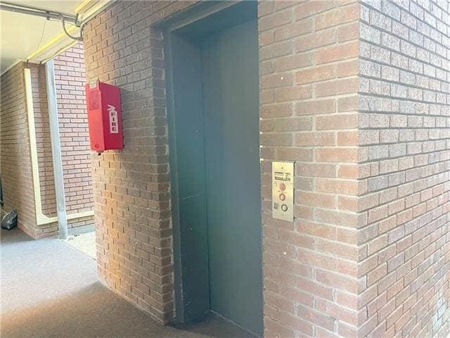 Building Photo - 1161 Lake Ave