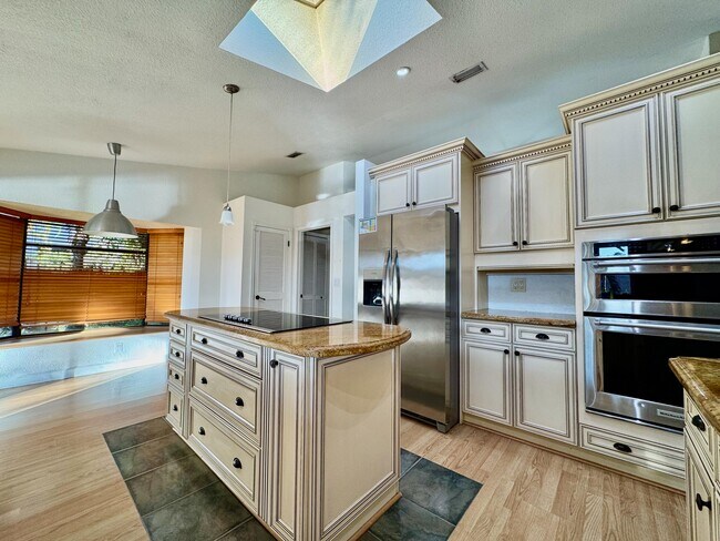 Building Photo - 1701 NW 97th Terrace