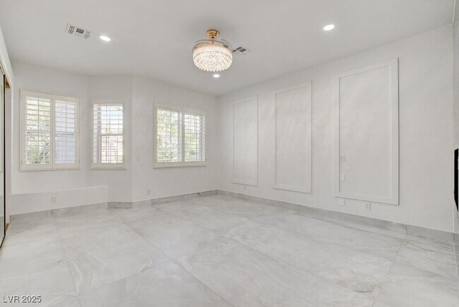 Building Photo - 2132 Lookout Point Cir