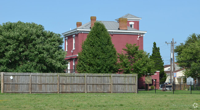 Building Photo - Fields House Apartments