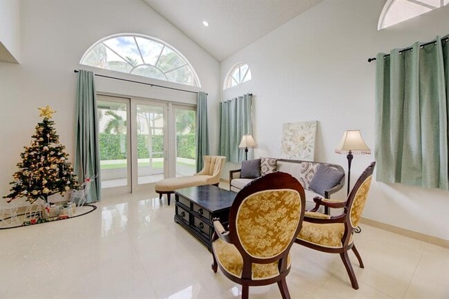 Building Photo - 724 NW 155th Terrace