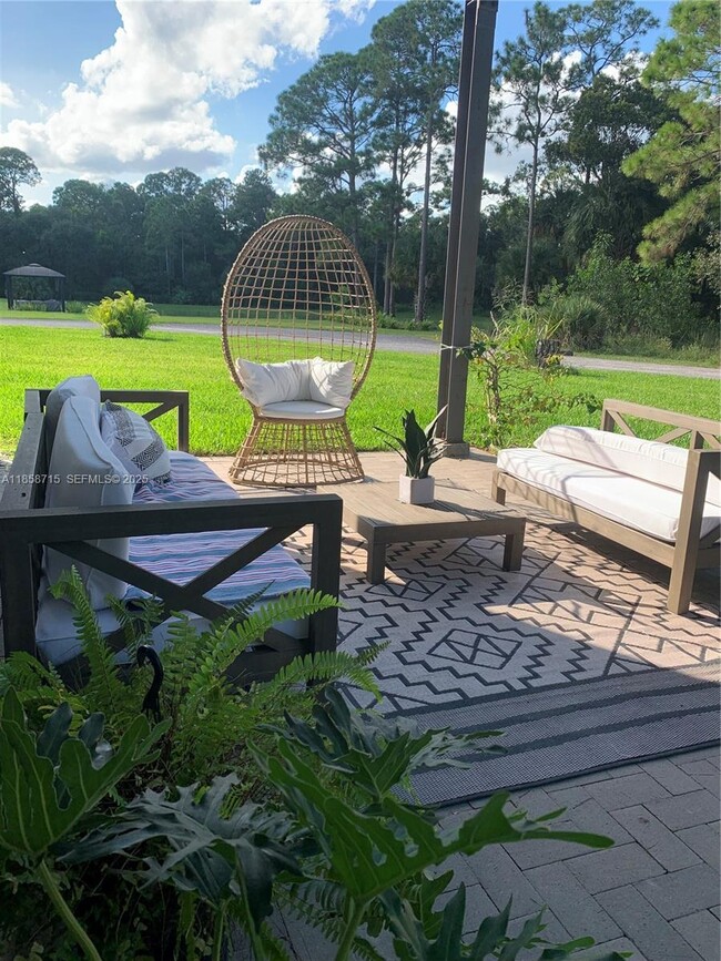 Building Photo - 14561 Tangerine Dr