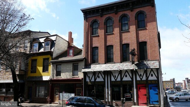 Building Photo - 48 S 6th St