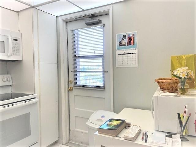 Building Photo - 2671 S Course Dr