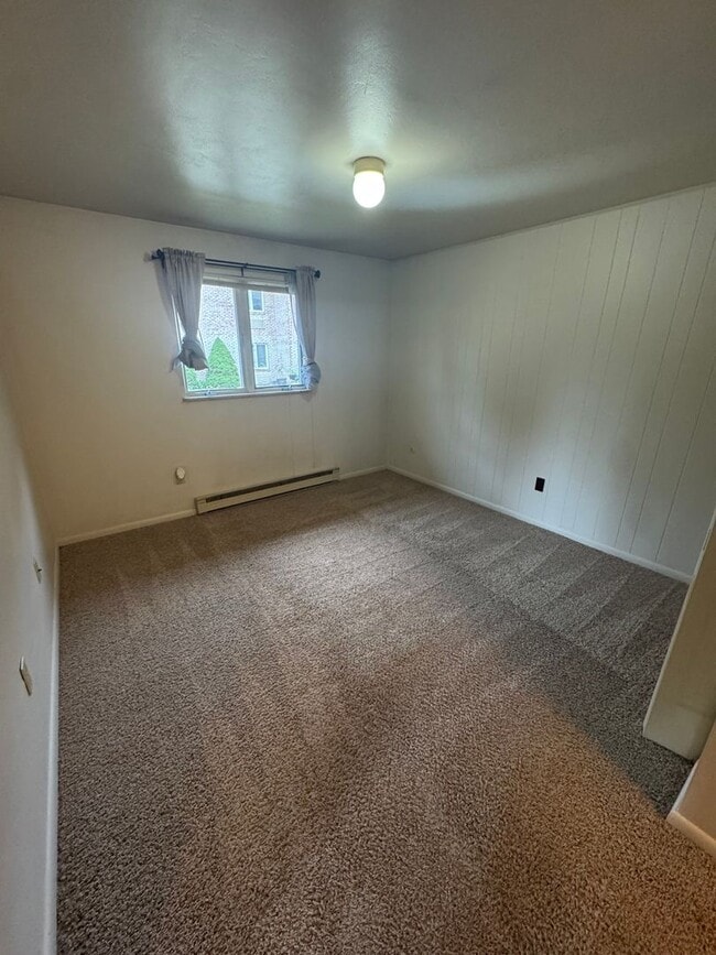 Building Photo - 1 Bed 1 Bath- Moon Township PA