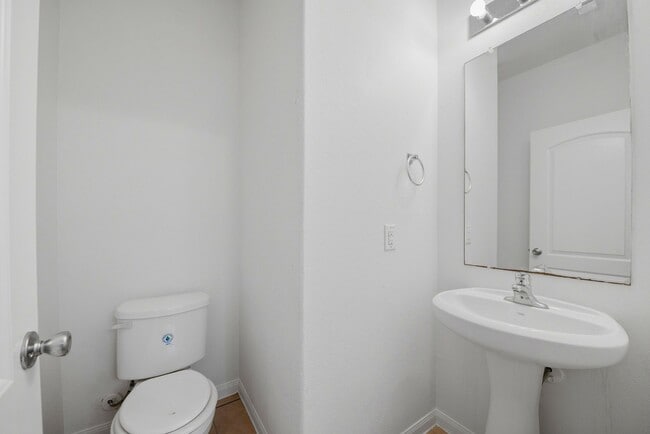 Building Photo - 2006 Quiet Palm Ln