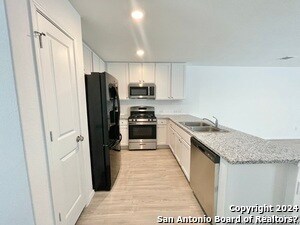 Building Photo - 2918 Gustavo Dr