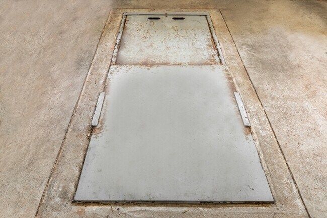 Building Photo - 1119 Polk St