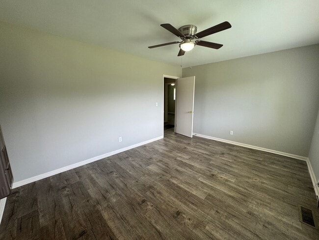 Building Photo - Nice 3/1 House in Lindale- $1,395