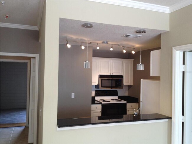 Building Photo - 800 S Dakota Ave