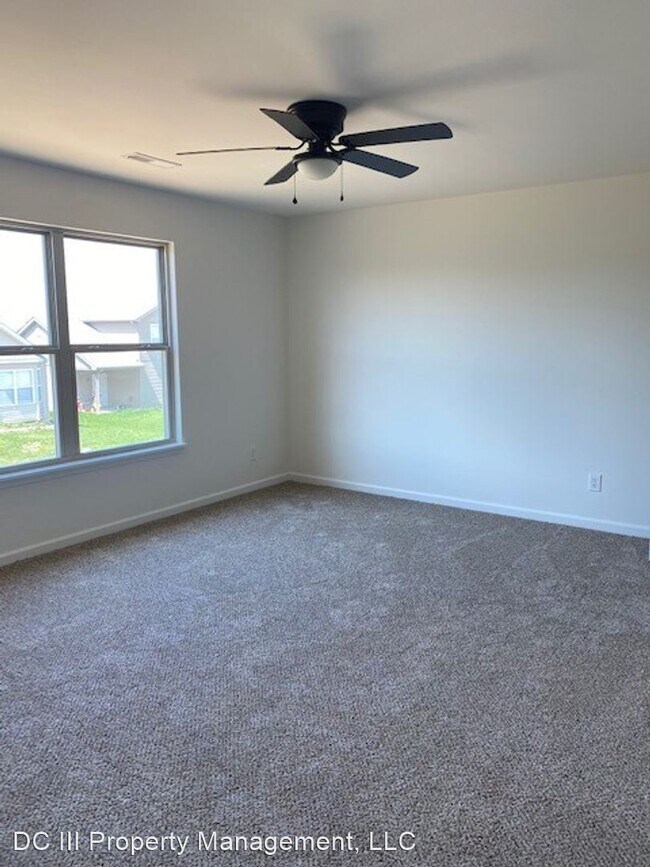 Building Photo - 174 Killdeer Cir