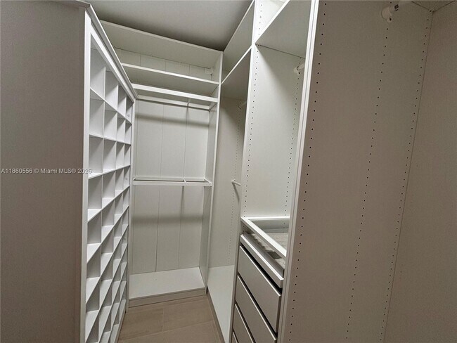 Building Photo - 8600 SW 109th Ave