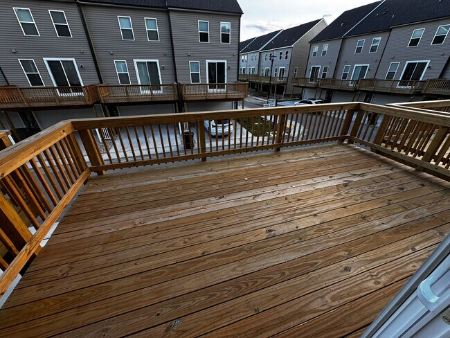 Building Photo - 9935 Golden Trout Ln