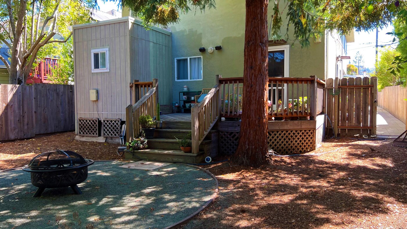 Building Photo - 6501 Raymond St