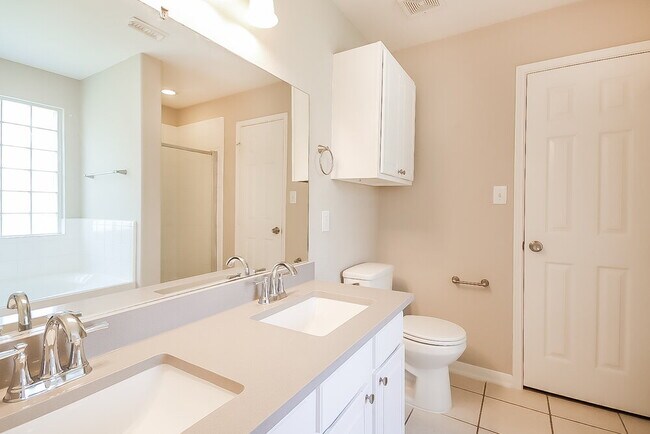 Building Photo - 18114 Shady Cypress Ln