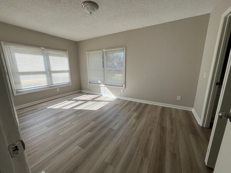 Building Photo - 1978 Goshen Rd