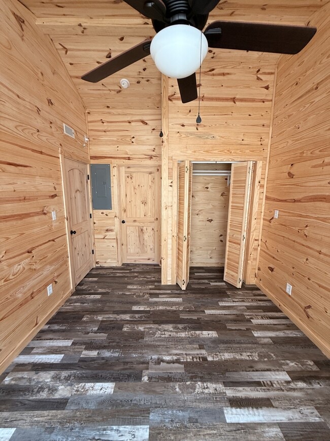 Building Photo - 2584 Vz County Rd 1106