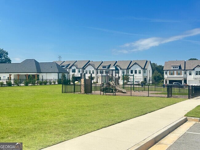 Building Photo - 62-62 Garrison Dr