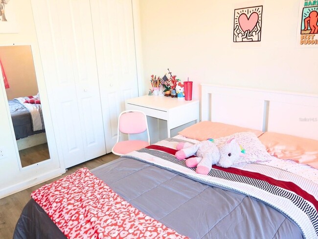 Building Photo - 9114 Tecumseh Dr