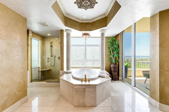 Building Photo - 3720 S Ocean Blvd