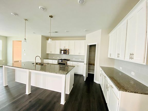 Building Photo - 4315 Magpie Dr