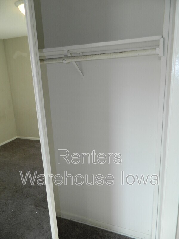 Building Photo - 4424 SE 8th St