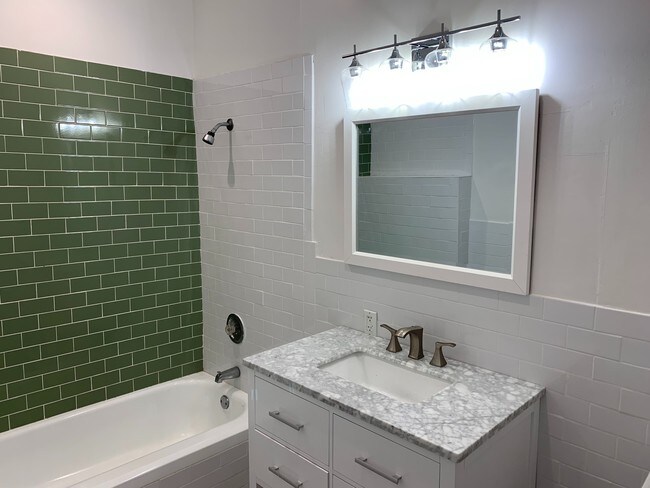 Bathroom 2 - 42 Navy St