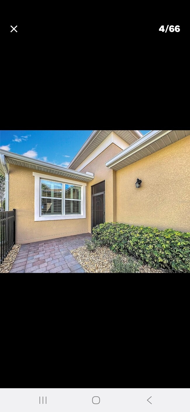 Building Photo - 3438 Fallbrook Dr