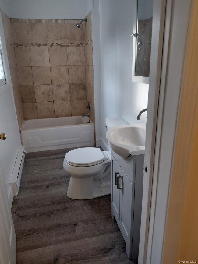 Building Photo - 24 Franklindale Ave