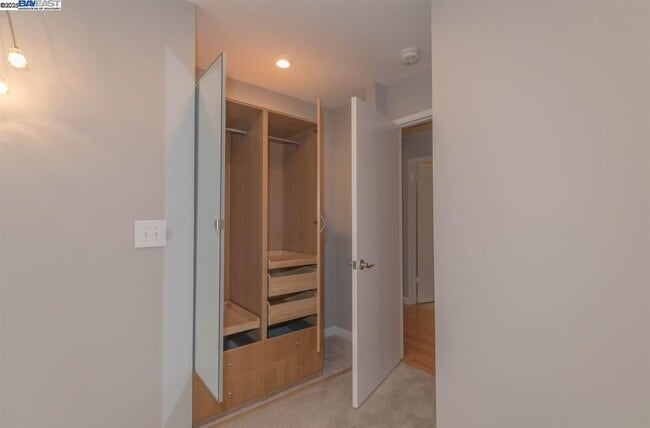 Building Photo - 39610 Benavente Ave