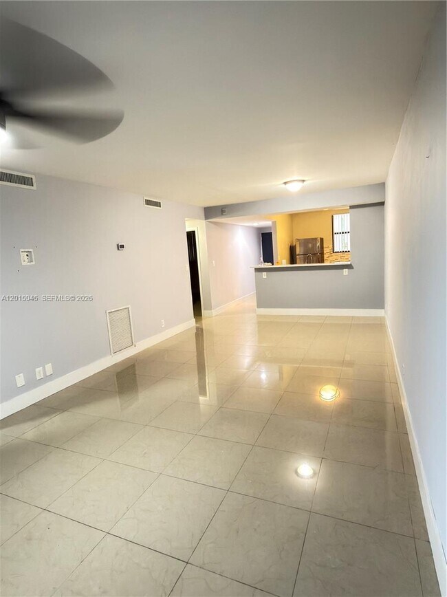 Building Photo - 8441 Forest Hills Dr
