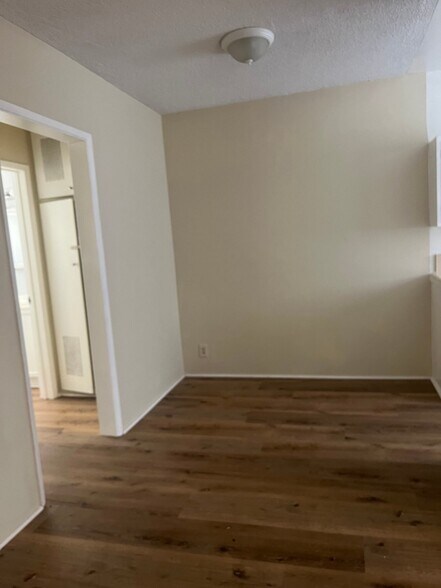 Building Photo - 9000 E Arcadia Ave