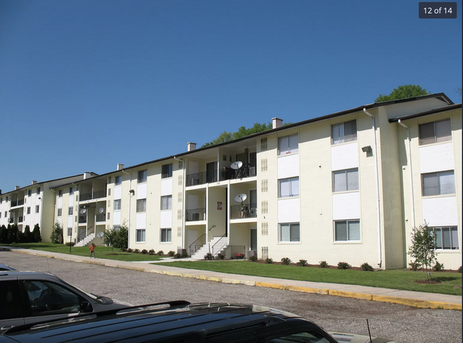 Building Photo - 1007 Marcy Ave