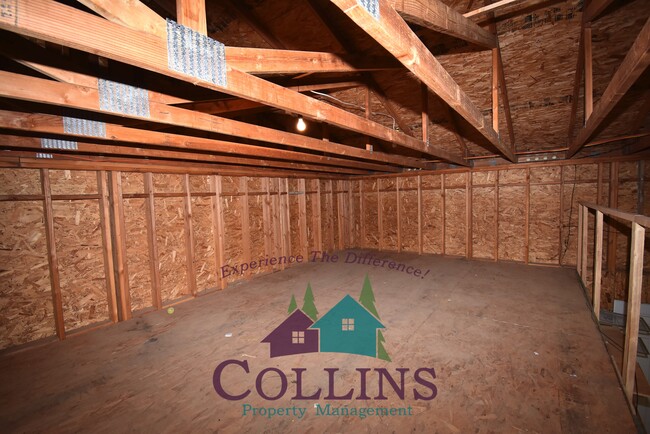 Building Photo - 13233 Ridge Rd